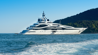 Yacht à Monaco, Location, Achat, Vente, Entretien, Management avec Yacht Mare